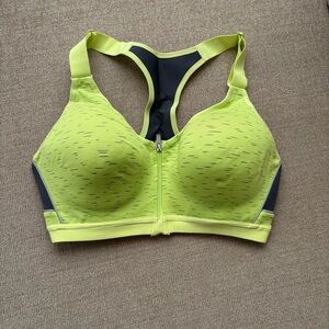 Victoria’s Secret VSX Sport Bra 34D